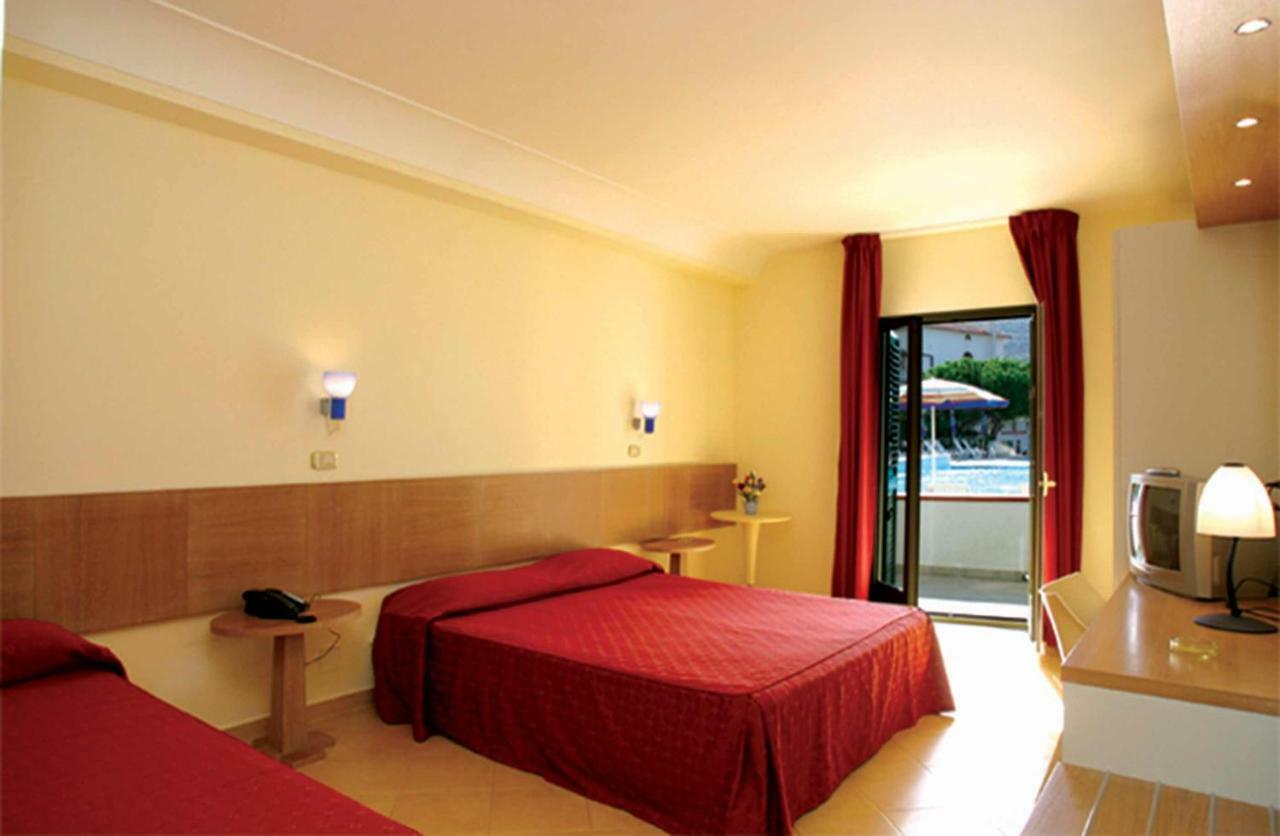 Hotel D'Amato ペスキチ エクステリア 写真