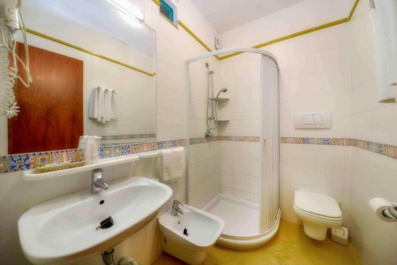 Hotel D'Amato ペスキチ エクステリア 写真